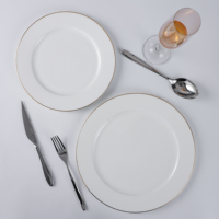 Assiettes en porcelaine fine chinoise à bord doré, service de vaisselle en céramique personnalisé, assiettes blanches, vaisselle de table