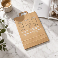 Sac en papier kraft écologique résistant aux déchirures pour le commerce électronique, pochette d'expédition imperméable grande capacité avec poignée plate