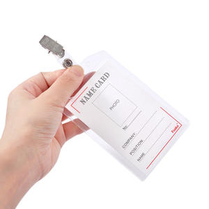 Porte-badges transparents anti-poussière en PVC flexible Foska pour infirmières, pour carte d'identité professionnelle, carte-clé et permis de conduire - Product Image 4