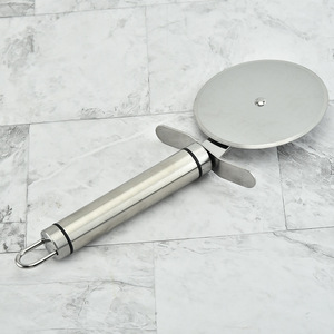 Rotella e Tagliapizza Classica in Acciaio Inossidabile Good Grips Dawnest WCZ6005 Utensili Premium per <span class=keywords><strong>Pizza</strong></span> - Product Image 5