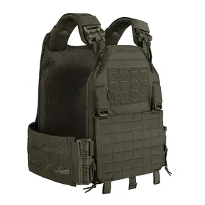 Un gilet de camouflage cp d'assaut tactique gilet de protection tactique de transporteur de plaque molle