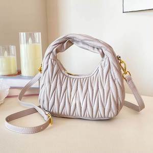 Bolso Bandolera de Piel Sintética PU de Diseño Geométrico Premium para Mujer, con Correa de Cadena, Plegable, Impermeable, Casual - Product Image 4
