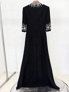 OUDINA Nuovo Abito <span class=keywords><strong>da</strong></span> <span class=keywords><strong>Sera</strong></span> Invernale alla Moda con Perline e Strass, Lungo, <span class=keywords><strong>Taglie</strong></span> Forti 3XL, Elegante Abito <span class=keywords><strong>da</strong></span> Cerimonia per Donna - Product Image 4