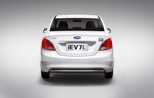 Gran oferta 2023 <span class=keywords><strong>JAC</strong></span> <span class=keywords><strong>IEV7S</strong></span> modelo de disfrute inteligente 5 puertas 5 asientos SUV precio barato vehículo eléctrico puro de alto rendimiento - Product Image 5