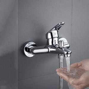 <span class=keywords><strong>Mitigeur</strong></span> de douche thermostatique mural en cuivre chromé poli avec pommeau de douche carré à jet pluie doux et monocommande - Product Image 6