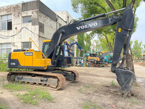 Excavadora VOLVO 140 Usada de Alta Calidad, Modelo 2024, Tipo Oruga, Rendimiento Duradero, Buenas Componentes Principales, Motor, 1 Año de Garantía Posventa - Product Image 3