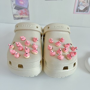 Niedliche 3D Rosa Flamingo Schuh-Charms DIY Harz-Tier-Schuhdekorationen Luxus-Clog-Accessoires für Damen Mädchen Sandalen-Ornamente - Product Image 3