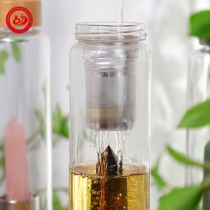 زجاجة مياه من الكوارتز المرصعة بالأحجار الكريمة الشهيرة ذات ألوان طبيعية وكهدية سفر من الكريستال الشفاف - Product Image 2