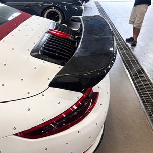 Aileron arrière en fibre de carbone OUER 2012-2015 avec ruban adhésif ou vis pour l'installation sur Porsche 911 (991.1) - Product Image 5