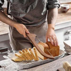 Cortador <span class=keywords><strong>de</strong></span> Pan <span class=keywords><strong>de</strong></span> Madera Dentado Personalizado y Cuchillo para Pan, Rebanador para Panecillos Caseros y Pan <span class=keywords><strong>de</strong></span> Masa Madre, <span class=keywords><strong>Bolsa</strong></span> <span class=keywords><strong>de</strong></span> Algodón para Cocina - Product Image 6