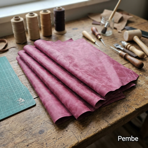Vente en gros de feuilles de cuir de crocodile poli fendu, très demandées, pour la décoration intérieure, l'artisanat, les chaussures, les vêtements, les bottes, les sacs, effet autruche brillant - Product Image 1