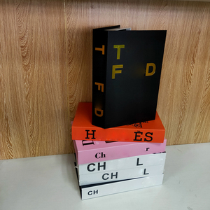 Fashion Openable Fake Books Decoration For Home Decorative Books Modern Simulation Luxury Storage Box Decor Club Hotel Model