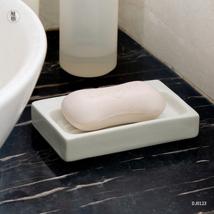 Ceramic Soap Dish Square White 13.3x8.5x2.4cm For Bathroom Use - Product Image 1