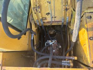 Excavatrice sur chenilles hydraulique diesel Caterpillar CAT320CL d'occasion de 20 tonnes - Excellent état 103 kW de puissance 1000 heures - Product Image 5