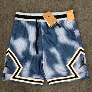 <span class=keywords><strong>Pantaloncini</strong></span> da <span class=keywords><strong>Basket</strong></span> Personalizzati da Uomo in Rete a Sublimazione a Vita Media Stile Casual con Logo Ricamato Tinta Unita in Tessuto Pettinato - Product Image 1