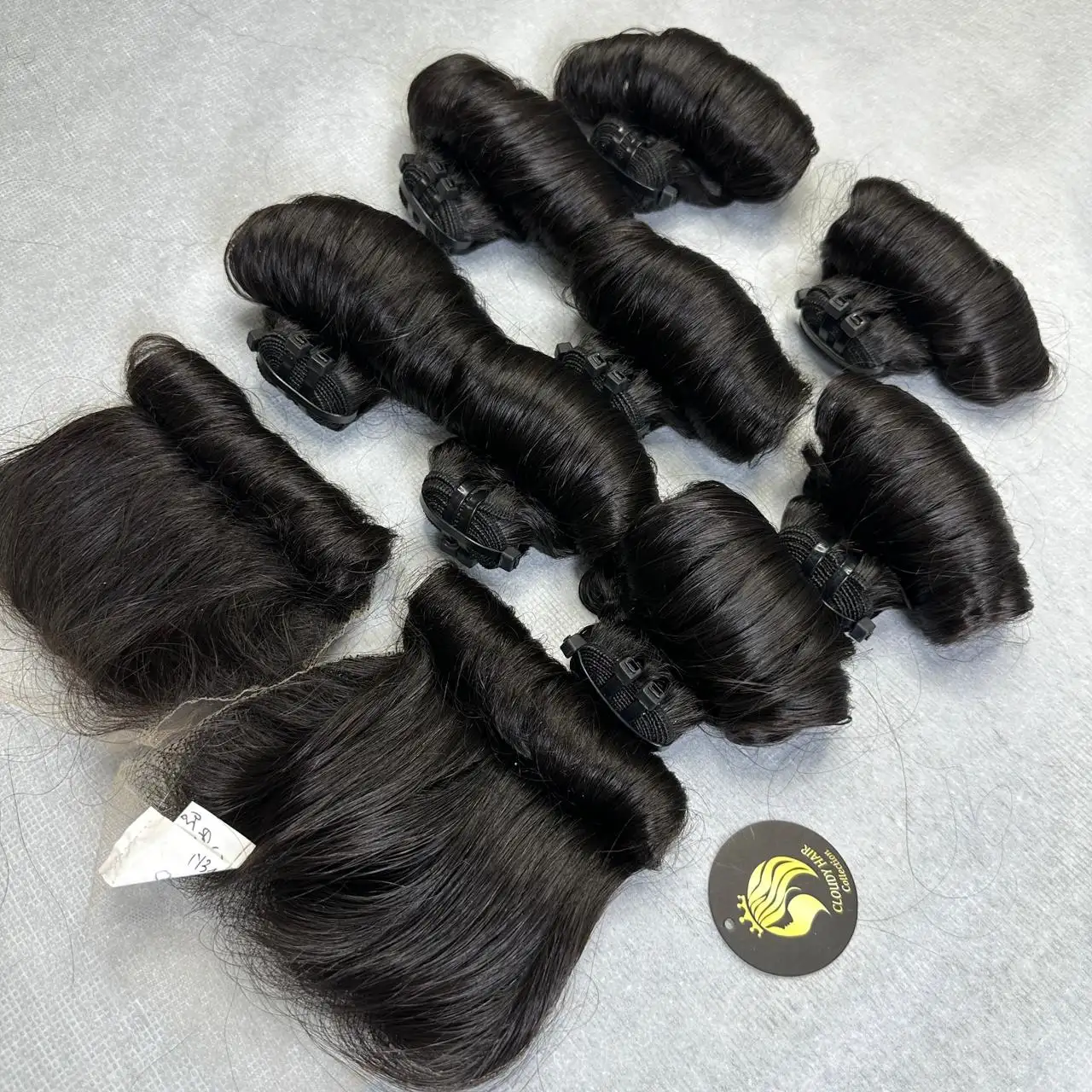 Rambut keriting bergelombang 3 bundel 28 30 inci kelas 9A bundel rambut manusia keriting Virgin warna hitam alami jalinan rambut jumlah besar