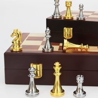 Prix d'usine – Jeu d'échecs 39 cm – Échecs dorés et argentés – Pièces métalliques brillantes de 7,6 cm avec plateau en bois