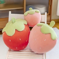 Jouets en peluche drôles d'été à la fraise jouets en peluche de conception personnalisée