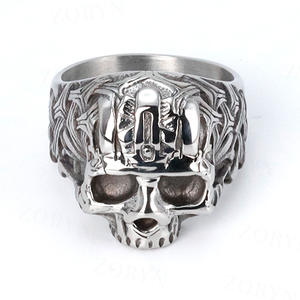 Anillo de Calavera Gótico de Acero Inoxidable, Unisex, Plateado Antiguo, Tallado Intrincado, Estilo Atrevido, Oscuro, Rebelde, para Motociclistas, Punk, Hip Hop - Product Image 2