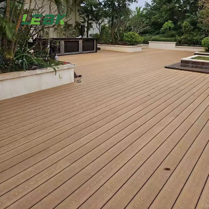 Muestra gratis <span class=keywords><strong>de</strong></span> calidad premium 3D en relieve grano <span class=keywords><strong>de</strong></span> <span class=keywords><strong>madera</strong></span> hueco redondo 25mm patio piso <span class=keywords><strong>piscina</strong></span> Wpc piso - Product Image 4