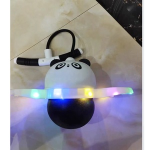 Ballon <span class=keywords><strong>Pogo</strong></span> KK Balance avec poignée pour enfants, jouet de saut avec lumières LED colorées en forme de panda, jouet rebondissant amusant - Product Image 2
