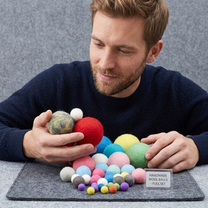 Boule de feutre thermique Zhengpu la plus vendue, 100 % <span class=keywords><strong>laine</strong></span> de Nouvelle-Zélande, 6-10 cm, couleur et logo personnalisables, modèle ZP-010 OEM/ODM - Product Image 3