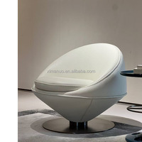 Fauteuil individuel de salon au design italien de luxe, pivotant à 360 degrés, au style affirmé, pour la détente, la discussion et l'accueil