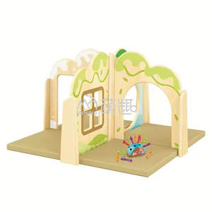 Centre d'activités en bois Moetry pour nourrissons et tout-petits Meubles de jeux sensoriels avec tunnel à ramper et tapis en mousse souple pour garderies - Product Image 1
