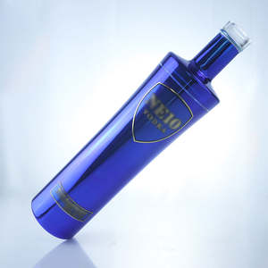 <span class=keywords><strong>Botella</strong></span> <span class=keywords><strong>de</strong></span> Vidrio <span class=keywords><strong>Azul</strong></span> Pulverizado <span class=keywords><strong>de</strong></span> Alta Calidad <span class=keywords><strong>de</strong></span> 700ml 500ml con Impresión <span class=keywords><strong>de</strong></span> Calcomanía Dorada y Acabado <span class=keywords><strong>de</strong></span> Corcho para <span class=keywords><strong>Whisky</strong></span>, Ginebra y Bebidas Energéticas Premium - Product Image 3