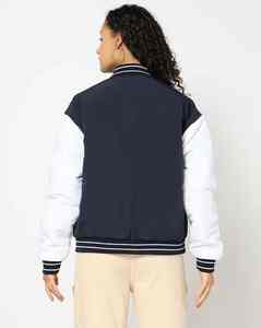 Chaquetas Varsity de Cuero para Mujer, Estilo Vintage, de Alta Calidad, para Invierno y Otoño, Fabricadas a Medida - Product Image 3