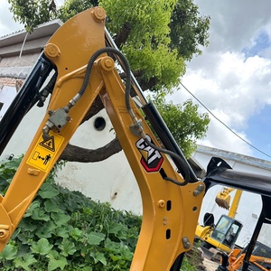 Mini Excavadora Hidráulica CAT 301.7 Usada a Precio Económico, Pequeña Excavadora para Proyectos de Jardinería, Huertos, Granjas y Jardines - Product Image 6