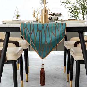 Camino <span class=keywords><strong>de</strong></span> <span class=keywords><strong>mesa</strong></span> <span class=keywords><strong>de</strong></span> poliéster <span class=keywords><strong>de</strong></span> ganchillo, respetuoso con el medio ambiente, Color verde - Product Image 3