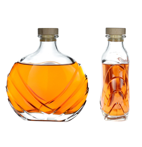 Bouteille de liqueur en verre de forme plate de 70 cl en gros, cristal blanc, <span class=keywords><strong>cognac</strong></span>, brandy, bouteille de vin en verre de 700 ml 750 ml - Product Image 2