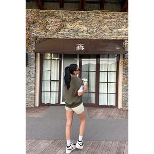 เสื้อฮู้ดแขนกุดสีกากีลายพรางสำหรับผู้หญิง รุ่นอลิซ ผ้าไหม พิมพ์ลายปักตัวอักษร เหมาะสำหรับฤดูใบไม้ร่วงและฤดูหนาว - Product Image 3