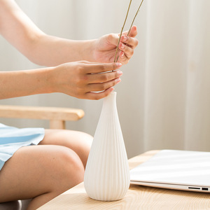 Vase en céramique au design nordique moderne, poterie minimaliste, vases à fleurs séchées pour la maison et l'hôtel, pour la décoration du salon - Product Image 3