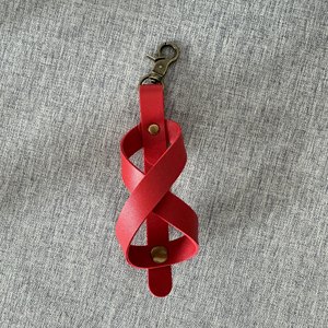 PU 가죽 스테인리스 스틸 클래식 스타일 허리 키체인, 원목 공과 컵 코디네이션 켄다마 장난감 액세서리 홀더 - Product Image 5