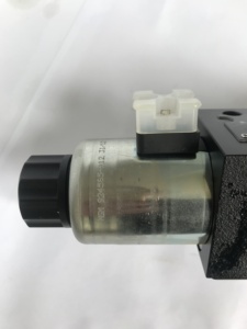 Bobine de commande directionnelle hydraulique D3W001CNJW42 - Product Image 3