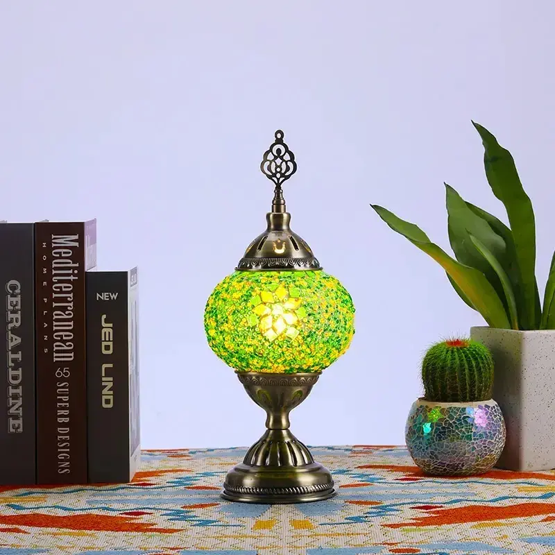 Offre Spéciale Rétro Créatif Personnalisé Style Turc Verre À La Main Mosaïque Lampes De Table