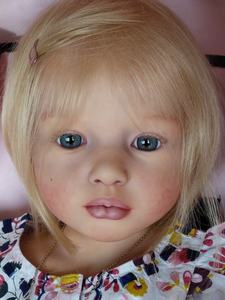 Vente de poupées reborn jumelles de 50 cm, 20 pouces, avec biberon, cheveux bouclés, emballage réel, kit pas cher - Product Image 4