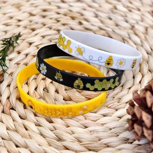 Bracelet en silicone souvenirs du Jour mondial du printemps, avec abeille et nid d'abeille, cadeau pour enfants pour fêtes, bracelet en caoutchouc, prix d'usine, en stock - Product Image 3