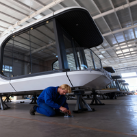 XULV Maison préfabriquée de luxe moderne en acier et verre, cabine capsule spatiale pratique, hébergement mobile écologique, hôtels préfabriqués pour le tourisme