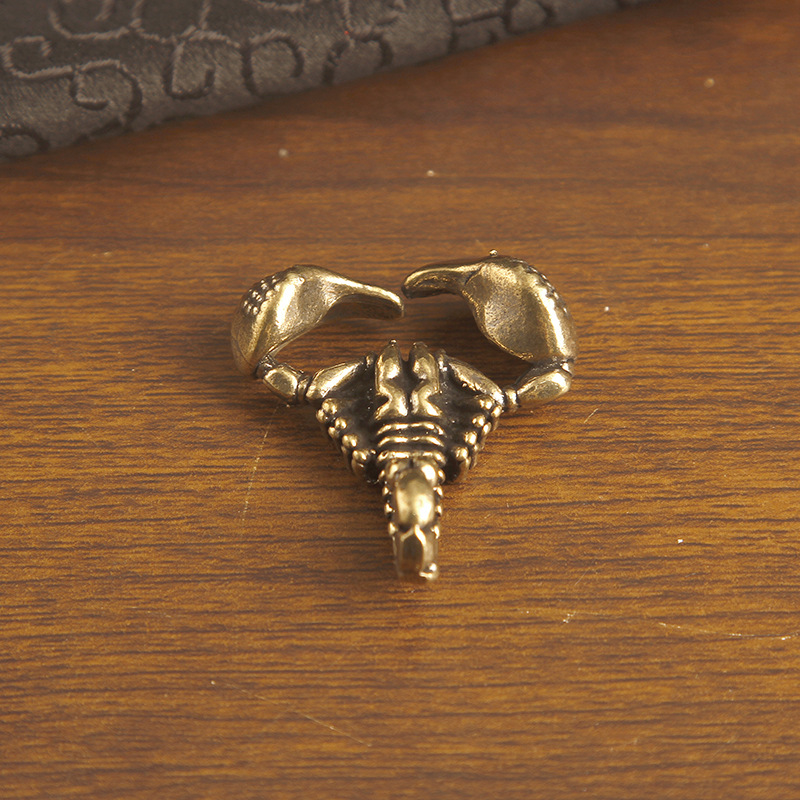 แมงป่องหลากสี