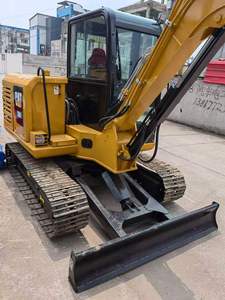 Excavatrice hydraulique Caterpillar 306E2 conçue pour le creusement, le terrassement, le chargement et la manutention de matériaux dans les zones urbaines - Product Image 4