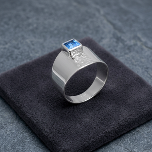 Anillo de Boda Clásico con Topacio Azul Genuino en Plata de Ley 925, Engaste de Bisel, Hecho a Mano, Joyería Unisex/Femenina CASA DE PLATA - Product Image 3