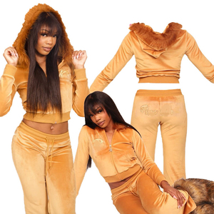 Survêtement en velours personnalisé Y2K deux pièces avec broderie pantalon évasé ensembles de sweat à capuche court avec fermeture éclair et strass survêtement en velours pour femmes - Product Image 1