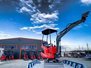 Mini Excavadora ERE10 Pro de 1 Tonelada, Micro Excavadora Hidráulica Compacta con Accesorios para Construcción y Jardinería - Product Image 4