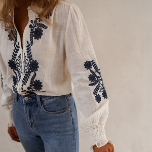 Tùy chỉnh vị trí thêu bông phụ nữ hàng đầu tùy chỉnh thêu hoa đèn lồng tay áo Áo v-cổ dài tay áo phụ nữ áo sơ mi - Product Image 3