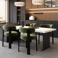 Chaise de salle à manger rétro en bois massif et cuir avec dossier rembourré, idéale pour les restaurants, hôtels, appartements et centres commerciaux
