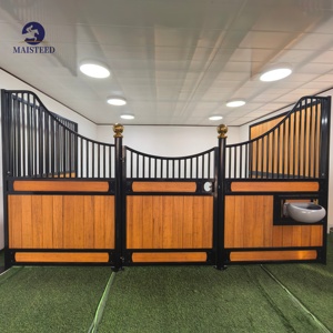 Box <span class=keywords><strong>de</strong></span> chevaletage galvanisé pour écuries, fourni directement par l'usine, idéal pour l'entraînement équestre et les clubs <span class=keywords><strong>de</strong></span> courses professionnels - Product Image 1