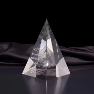 Danh dự của Tinh thể chất lượng cao tam giác rõ ràng Fengshui kim tự tháp chặn giấy 3D khắc laser tinh thể kim tự tháp cho quà tặng doanh nghiệp - Product Image 5